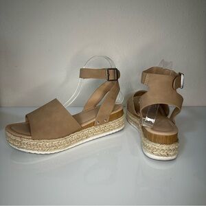 Cushionaire Espadrille Sandals